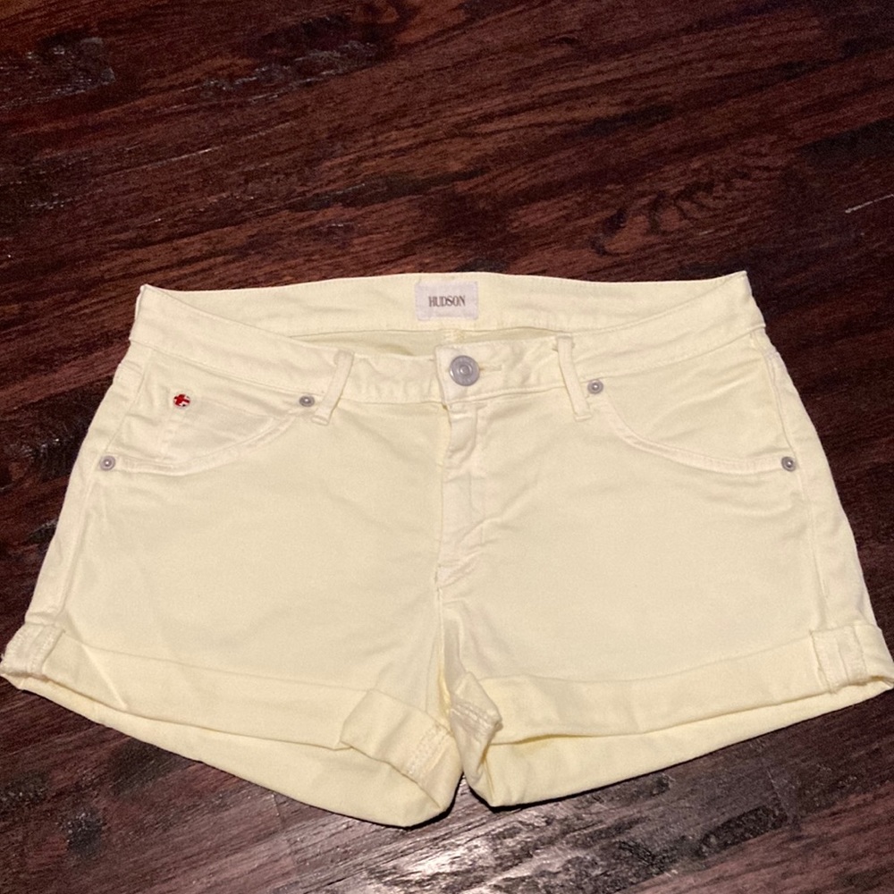 Hudson Hampton Light Yellow Soft Stretchy Shorts 29